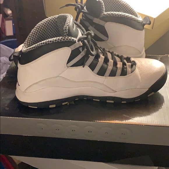 Jordan’s size 11 MEN - Picture 2 of 3